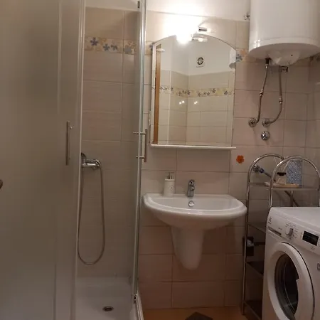Inna With Free Garage Parking Apartament *