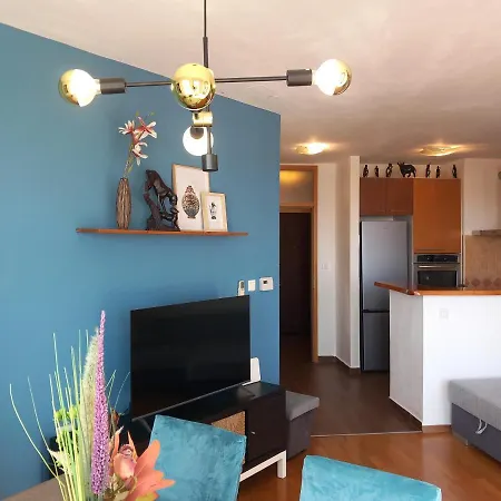 Inna With Free Garage Parking *