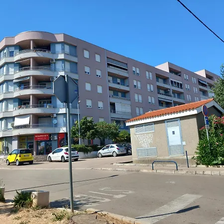 Inna With Free Garage Parking *